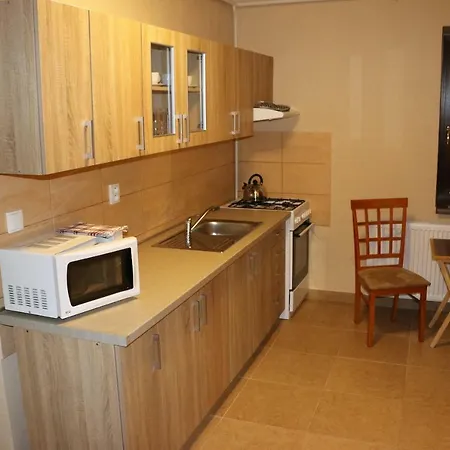 Tri Ruze Apartmán *