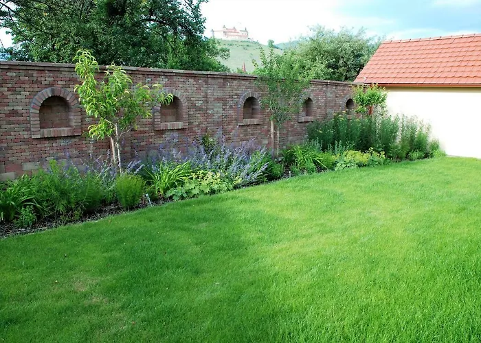 Tri Ruze Krásnohorské Podhradie