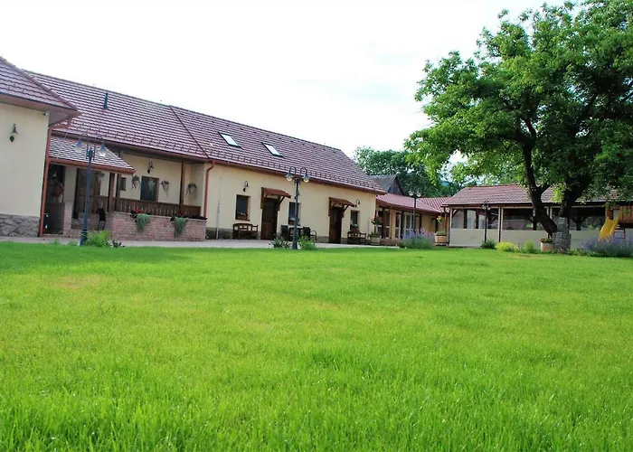 Tri Ruze * Krásnohorské Podhradie