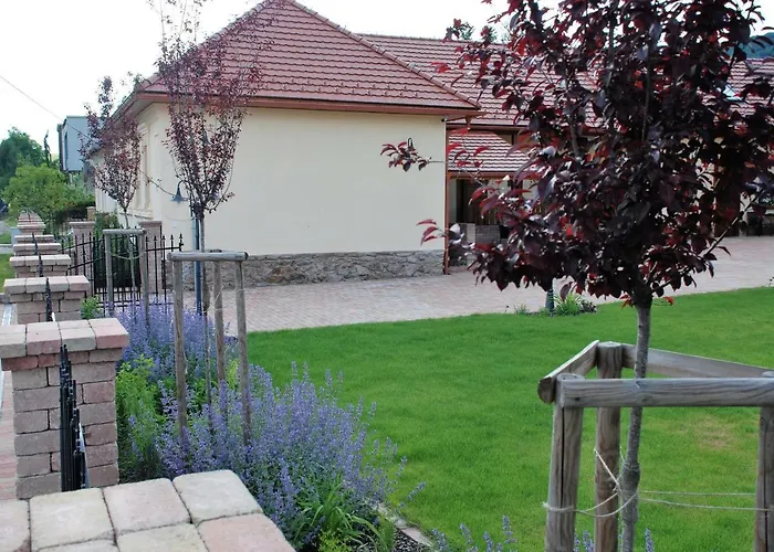 Appartement Tri Ruze *